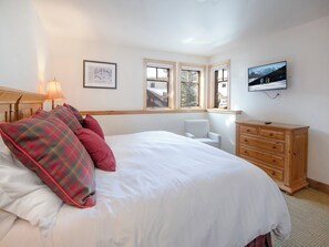 5 quartos, Wi-Fi, roupa de cama