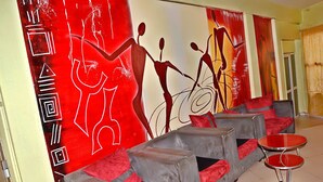 Lobby sitting area - Hotel Faso (Bamako)