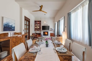 Dining - Villa Razi 1935 | A Historic Luxurious Art Deco Villa (Loutraki)