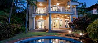 Private home with POOL & OCEAN VIEWS near BEAUTIFUL KAANAPALI BEACH