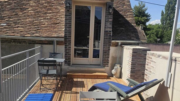 Romantic Cottage, Ensuite, Garden View | Terrace/patio - La Ferme de Flo' (Evry)