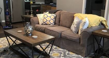 “our little mellow yellow” No cleaning fee and no Taxes all include.