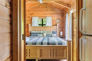 1 bedroom, free WiFi, bed sheets