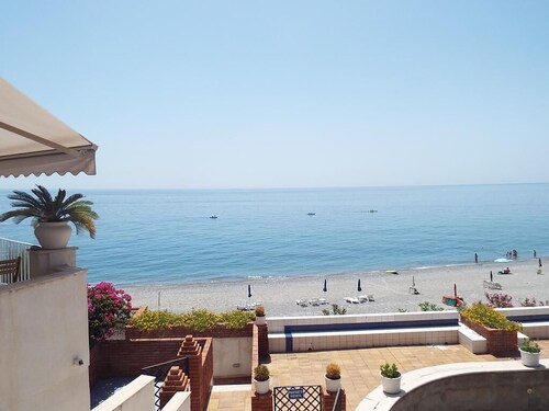 Elisa Apartment Taormina Bay