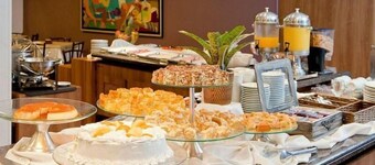 Marinho Plaza Hotel