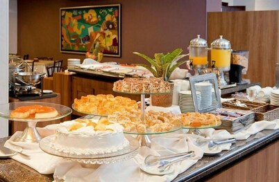 Marinho Plaza Hotel