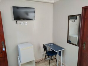 Television - Marinho Plaza Hotel (Capelinha)