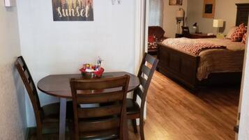 Desk, iron/ironing board, free WiFi, bed sheets