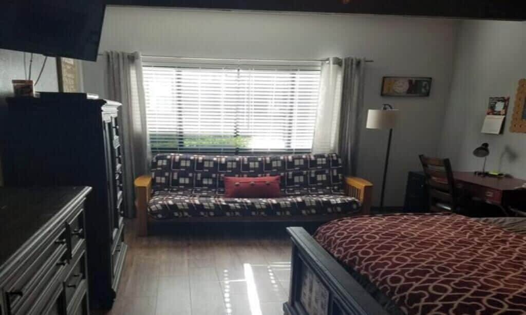 Desk, iron/ironing board, free WiFi, bed sheets