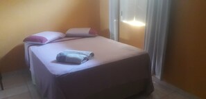 2 間睡房、熨斗/熨衫板、Wi-Fi、床單