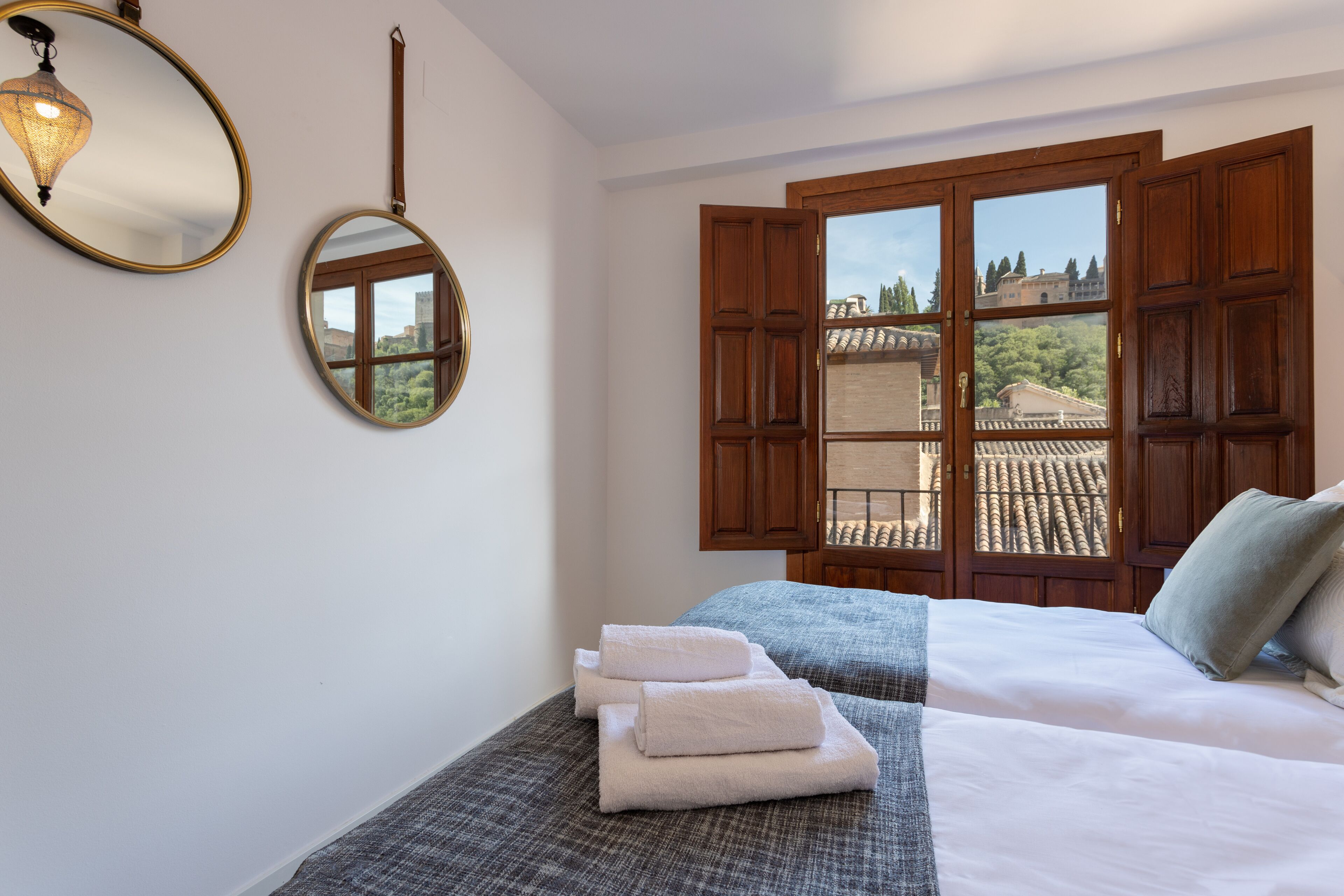 Apartment (3 Bedrooms) | 3 bedrooms, iron/ironing board, free WiFi, bed sheets