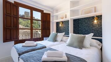 3 habitaciones, tabla de planchar con plancha y wifi gratis