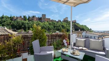 Appartement (3 Bedrooms) | Véranda