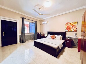 1 Schlafzimmer, Bügeleisen/Bügelbrett, kostenloses WLAN, Bettwäsche