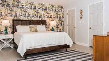 1 bedroom, desk, iron/ironing board, free WiFi