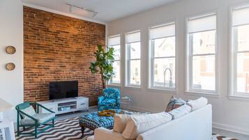 Smart TV, books