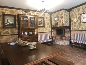 Dining - Casa rural del labrador, a home to enjoy your family and friends. (Sancti-Spíritus)