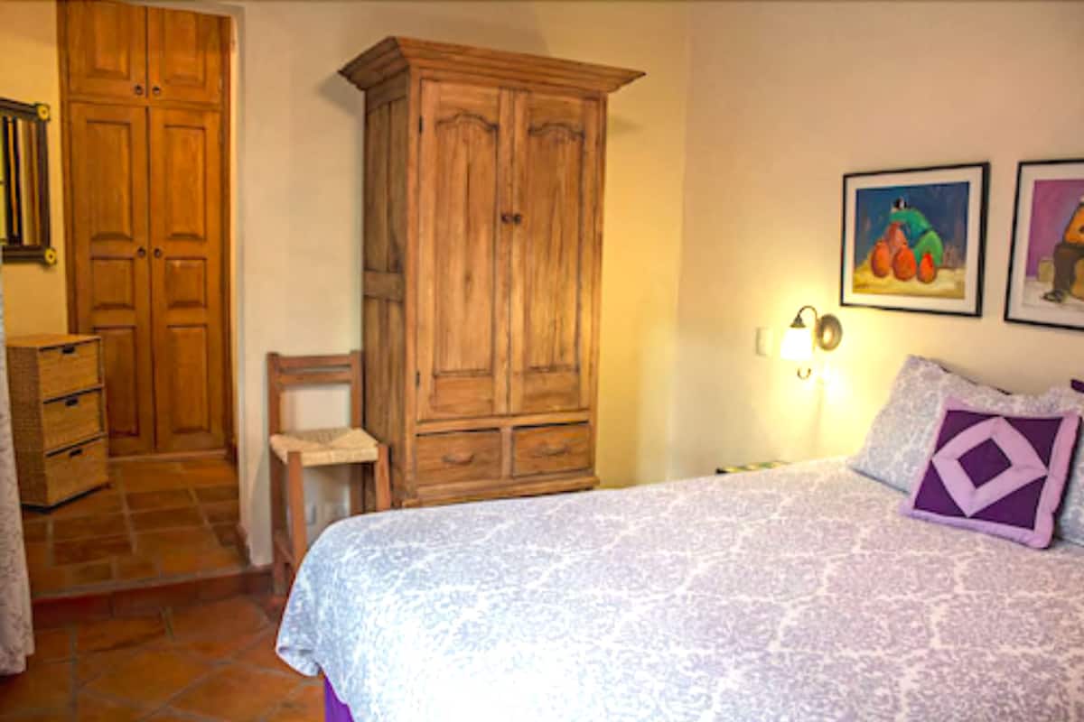Romantisches Doppelzimmer, 1 Queen-Bett, Terrasse, Erdgeschoss