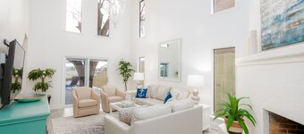 Windward- New Orleans Area Waterfront Home met zwembad