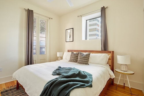 The Louie Hotel New Orleans, Belvilla District 6 Formerly Sonder