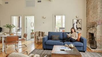 Apartment, 3 Bedrooms | Iron/ironing board, free WiFi, individually decorated
