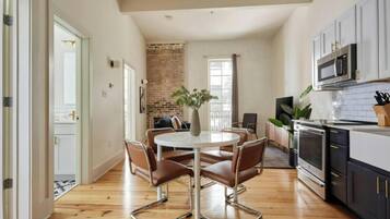 Apartment, 5 Bedrooms | Individually decorated, individually furnished, iron/ironing board