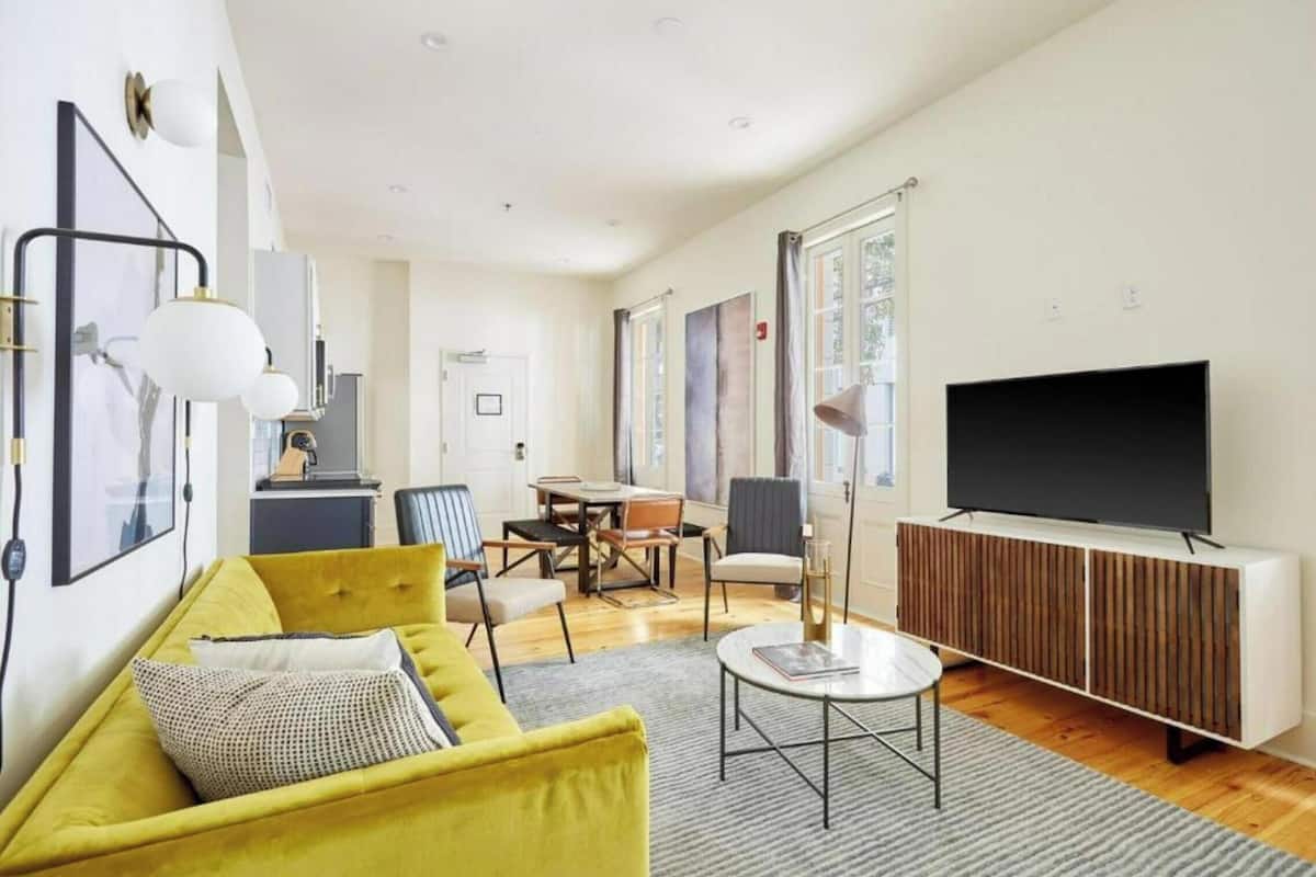 Apartment, 3 Bedrooms | In-room dining