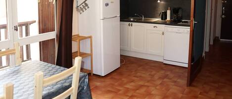 Fridge, microwave, dishwasher