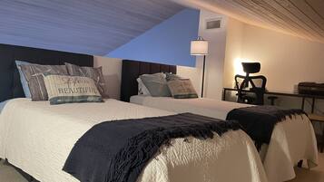 3 habitaciones, escritorio, wifi gratis y ropa de cama