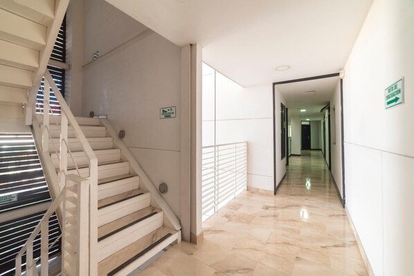 Interior - DEPEAPAN (Cali)