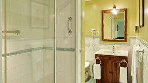 Hair dryer, soap, shampoo, toilet paper - Villa in mariott Village, ile de France, 5min from Disney Land Paris (Bailly-Romainvilliers)