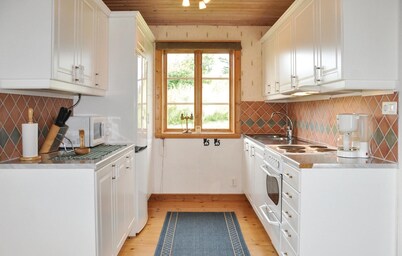 2 bedroom stunning home in Gunnarskog