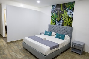 Superior Double Room | Hypo-allergenic bedding, free WiFi, bed sheets - Hotel Corona Real (Villavicencio)