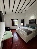 Double Room | Hypo-allergenic bedding, free WiFi, bed sheets