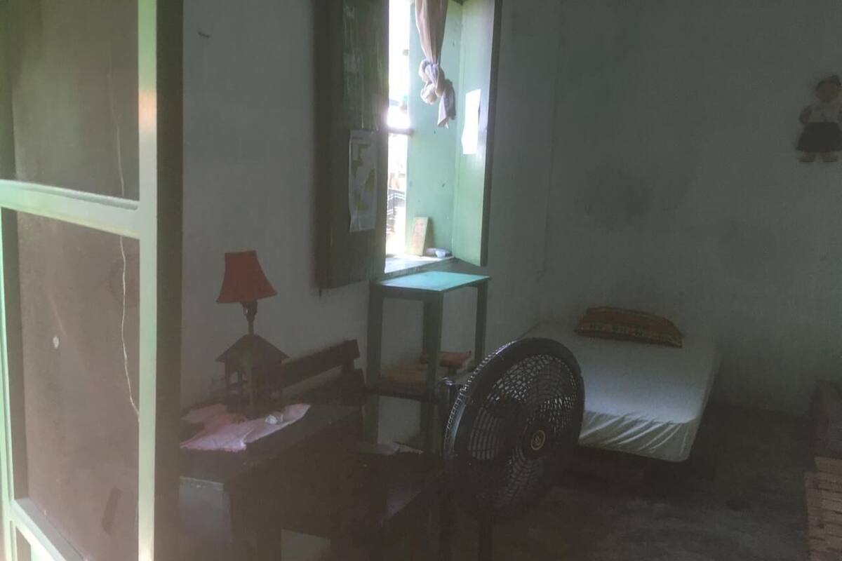 Habitación básica doble (Shared Bathroom) | Wifi gratis y ropa de cama