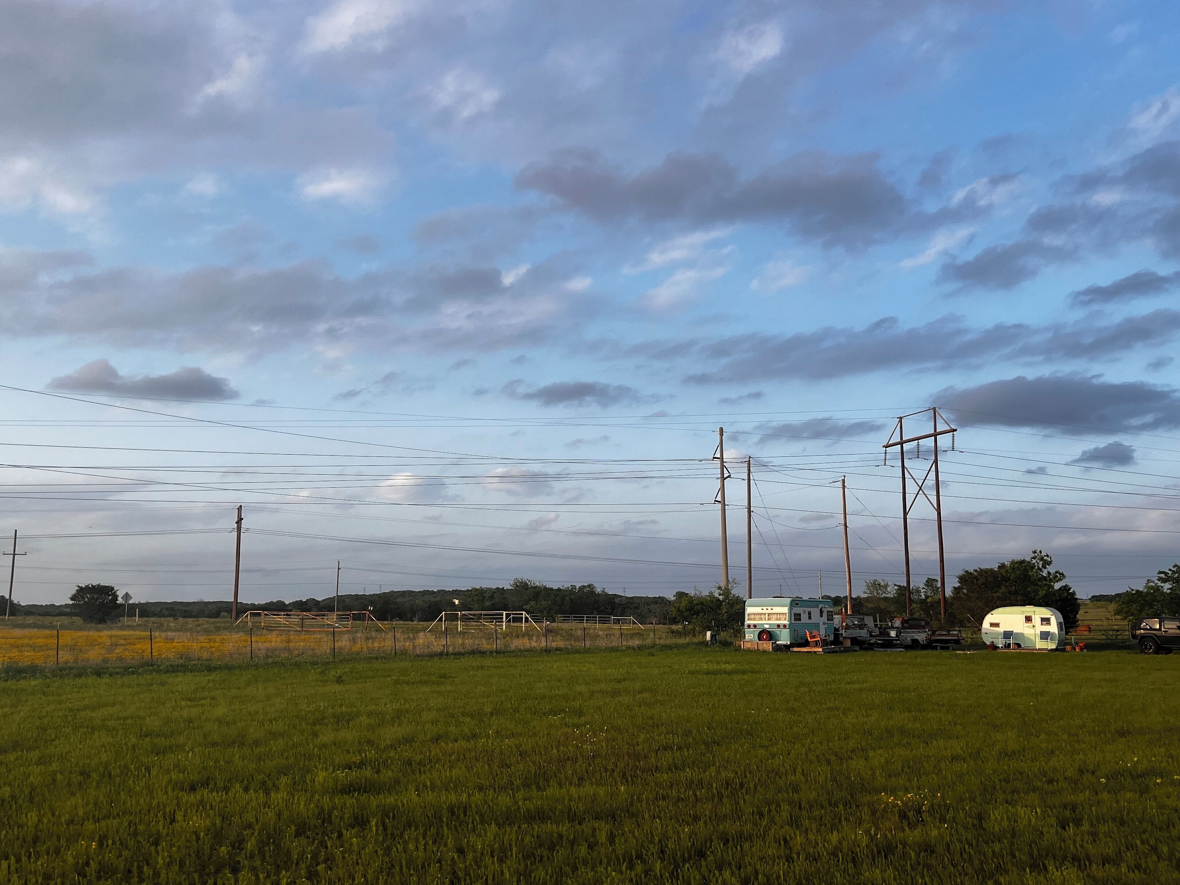 Peaceful Ranch Home near Antique Shops, Fossil Rim, & Glen Rose State Park