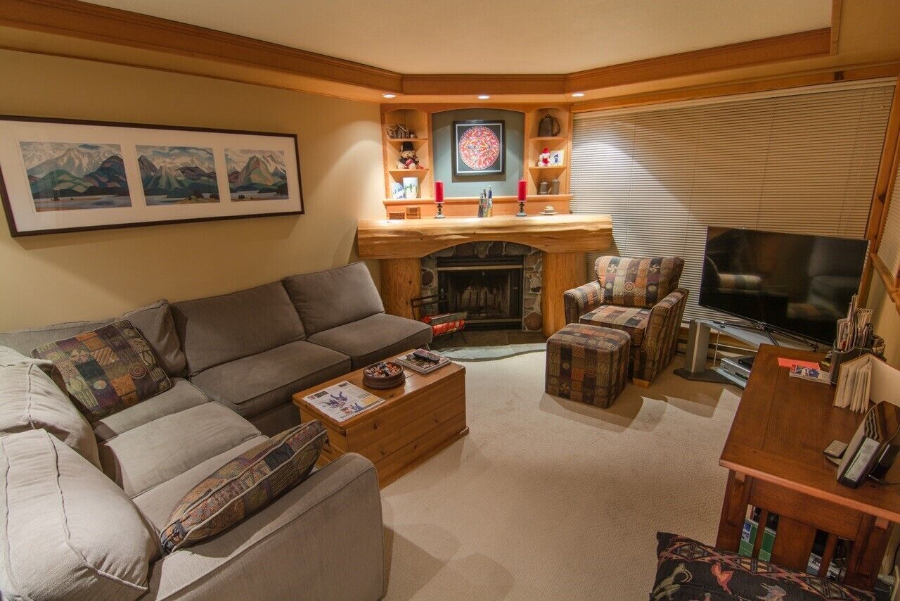 Whistler Creekside Townhome - 3br - Ski In/ski Out - Private Outdoor Hot Tub - Whistler