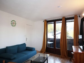 Living area - Bright studio for 4 near center, Les Orres (Les Orres)