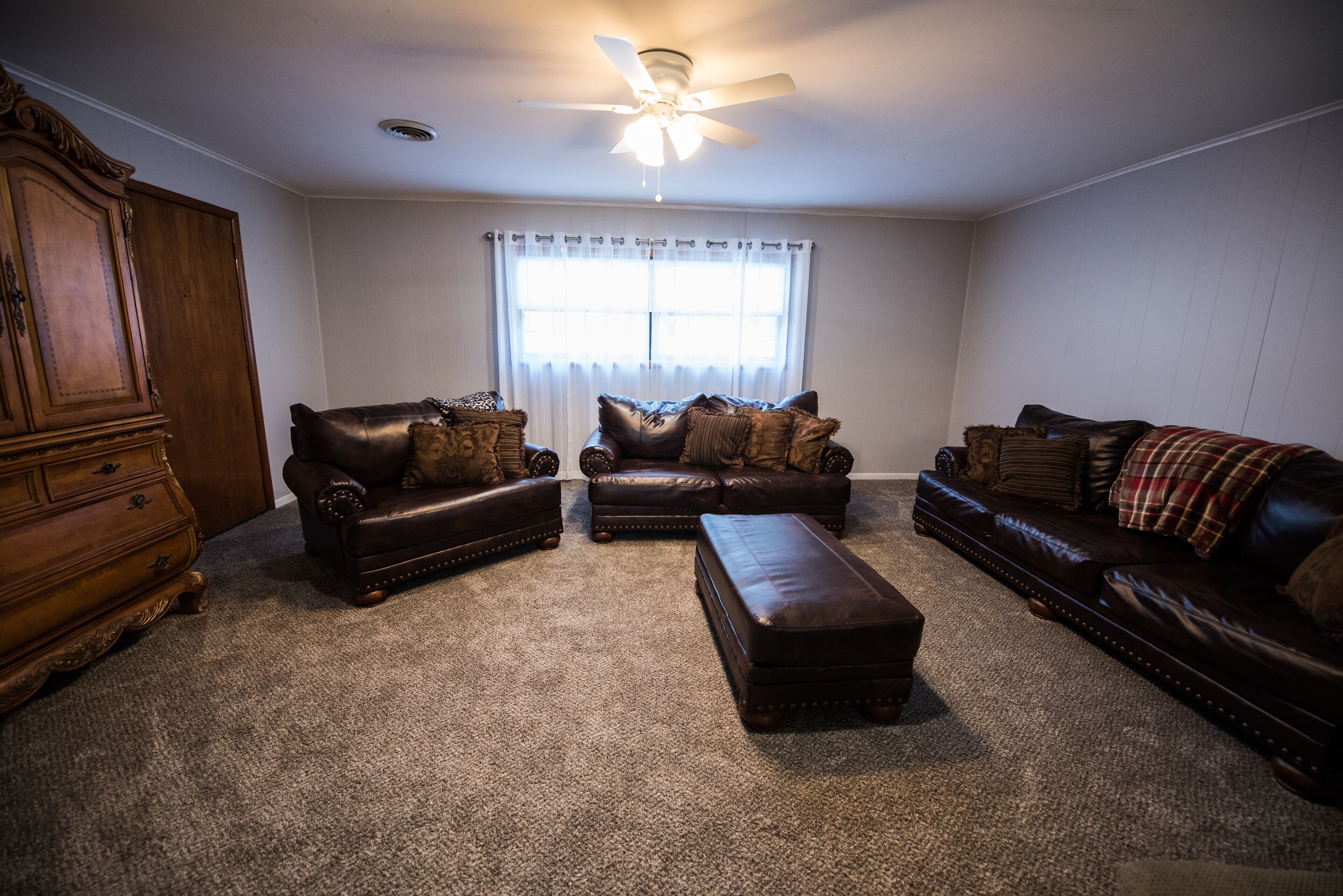 Comfortable Home near Casinos and NEO.