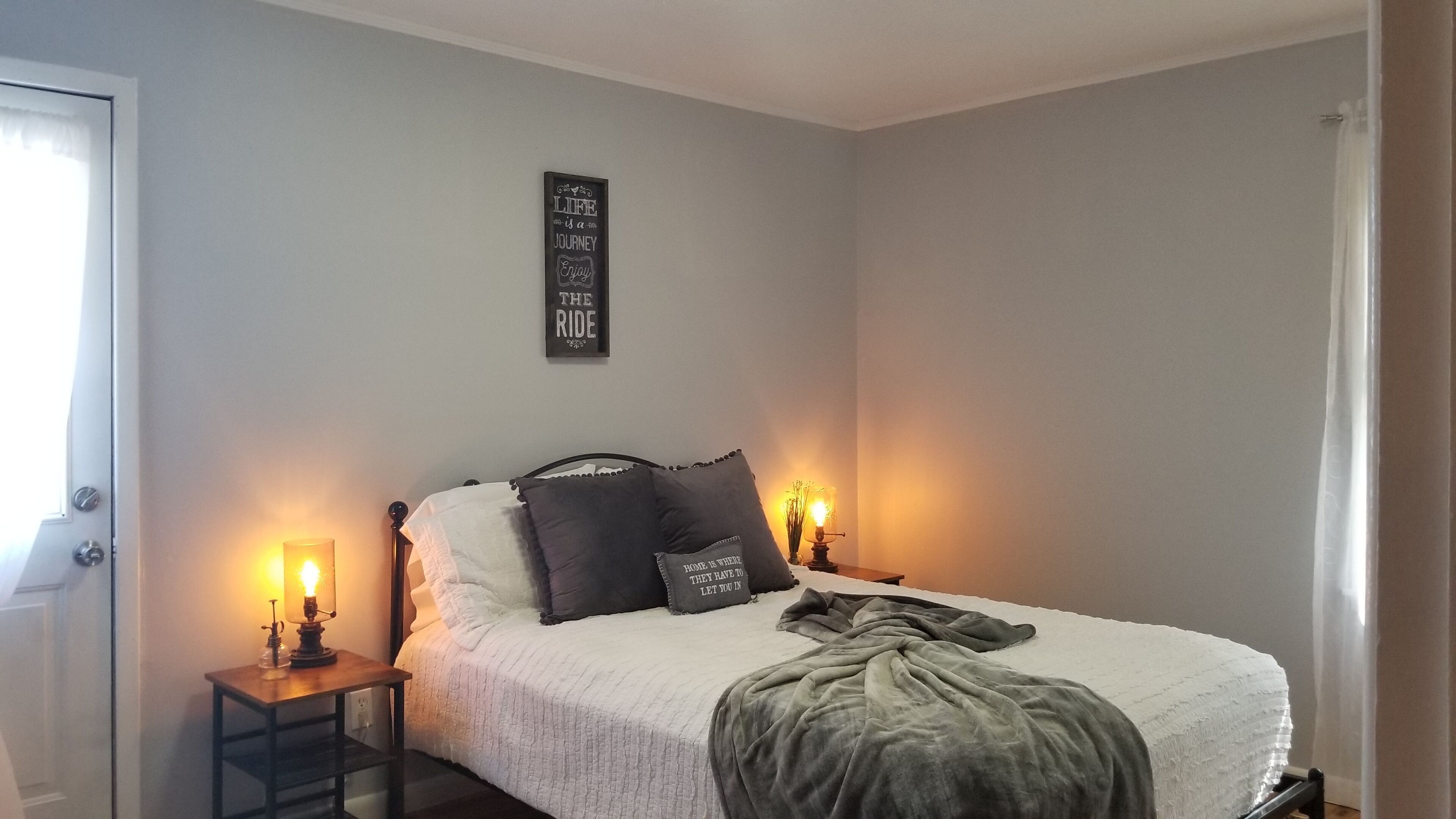 Comfortable Home near Casinos and NEO.