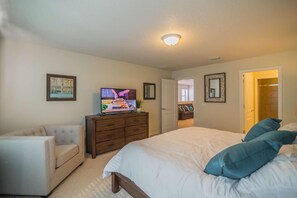 Apartment, Mehrere Betten (9039 Windsor at Westside) | 5 Schlafzimmer, kostenloses WLAN