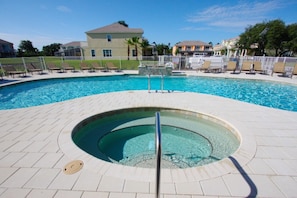 Apartamento, varias camas (1527 Dream) | Piscina | Una piscina al aire libre