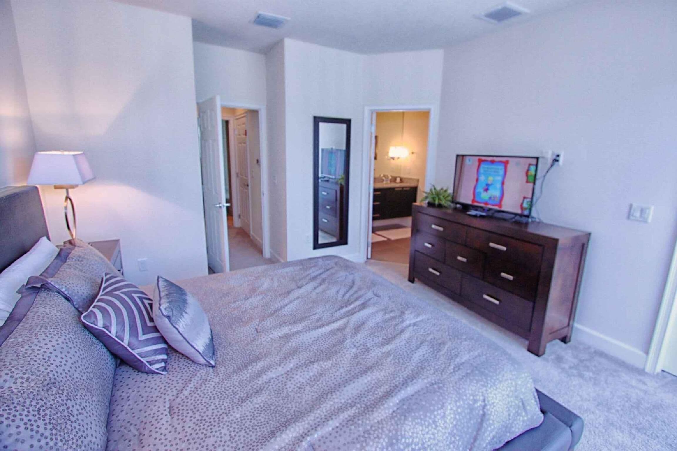 Apartment, Multiple Beds (1527 Dream) | 3 bedrooms, iron/ironing board, WiFi