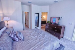 Apartment, Multiple Beds (1527 Dream) | 3 bedrooms, iron/ironing board, WiFi - 1527 Dream (Clermont)