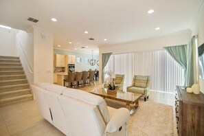 Apartment, Multiple Beds (1517 Reunion) | Living room