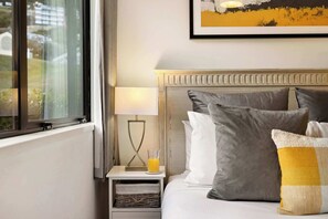 2 habitaciones, tabla de planchar con plancha, cuna de viaje y wifi