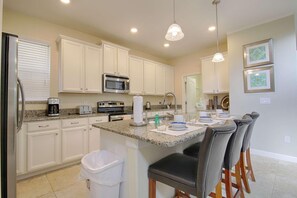 Apartment, Multiple Beds (2914 Paradise Palms) | Private kitchen