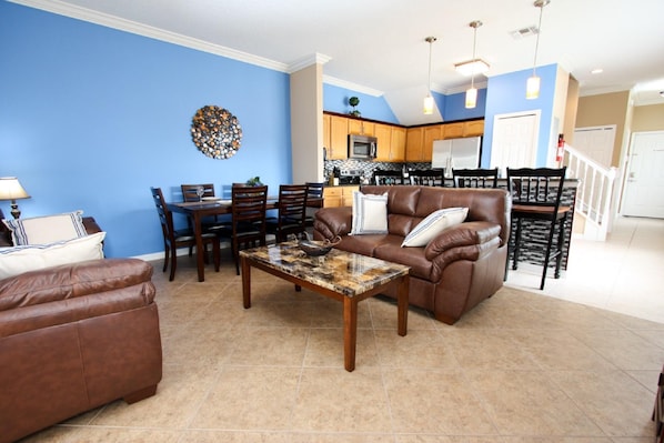 Apartment, Multiple Beds (17503 Dream) | Living room
