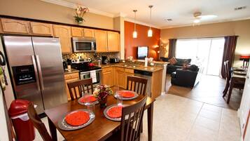 Appartement, Plusieurs lits (1531 Dream) | Cuisine privée | Réfrigérateur, four à micro-ondes, surface de cuisson, lave-vaisselle