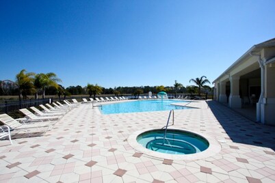 特拉法加村莊 2633 飯店